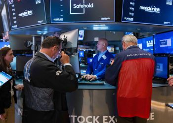 Stocks Poised for Muted Open