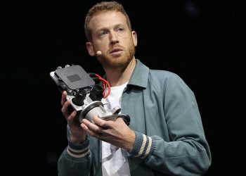 GM’s Cruise CEO Kyle Vogt resigns from company