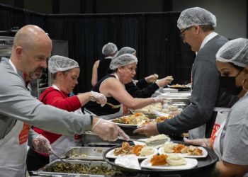 It’s Giving Tuesday: Nonprofits are ‘cautiously optimistic’ as Americans break spending records this holiday shopping season