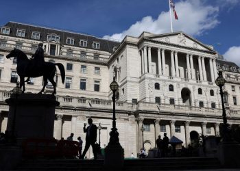 Bank of England downgrades forecasts for UK economic growth