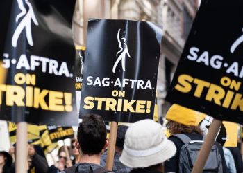Actors union reaches tentative deal with Hollywood and TV studios, ending historic strike