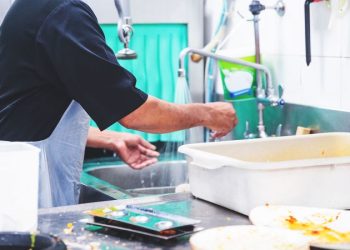 The US minimum wage has been $7.25 since 2009. What that means for the economy