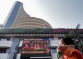 India regains its economic swagger as China stumbles
