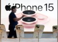 Apple’s slower device sales continue to weigh on earnings