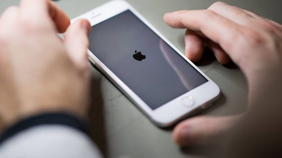 Who says corporate bonds are dull? Apple’s bonds have seen equity-like returns in the past month