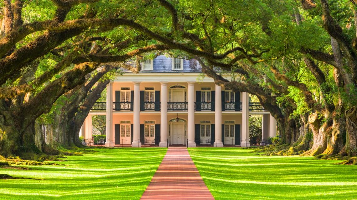 When will mortgage rates come down? Realtor.com says buyers will ‘start to see some relief’ in the new year.