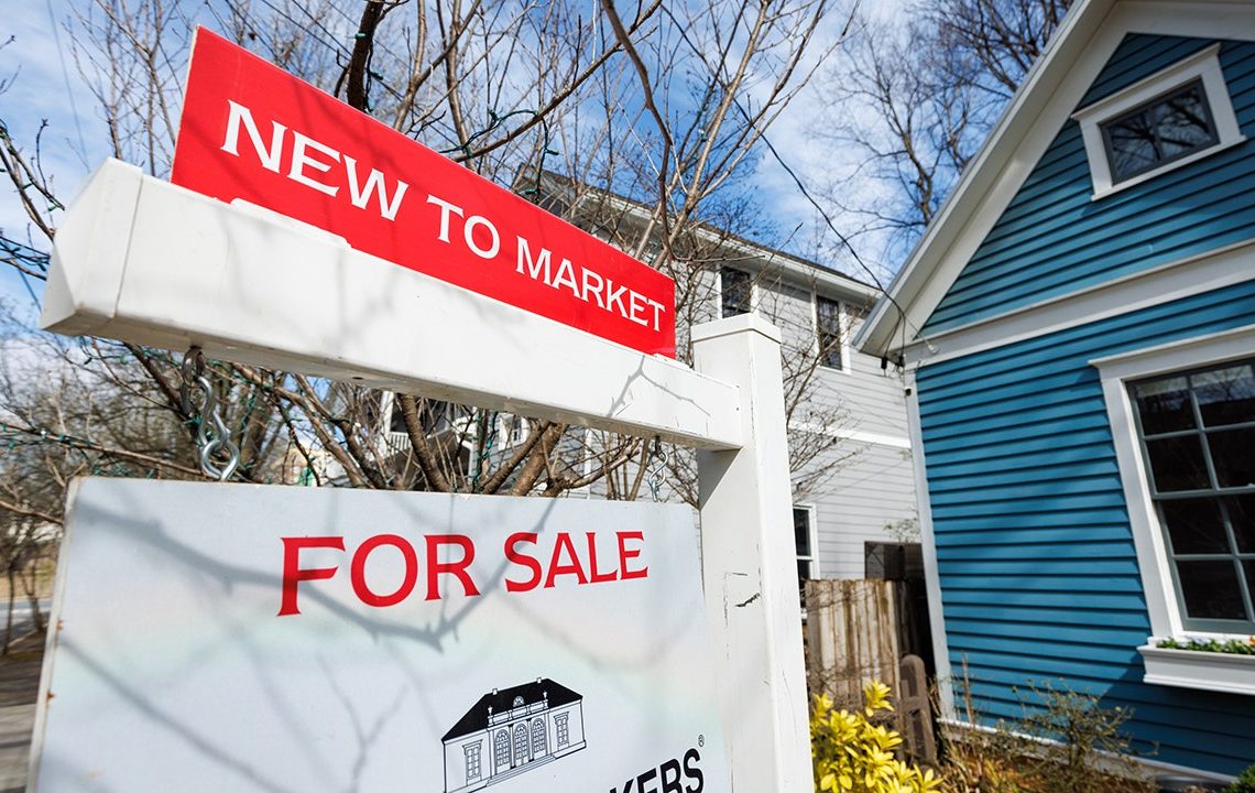 Mortgage rates continue downward trend, housing market still sluggish
