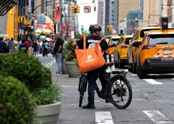 Door Dash updates tipping policy after NYC passes minimum wage law