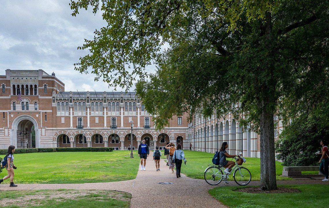 Millions of student loan borrowers still aren’t paying their bills