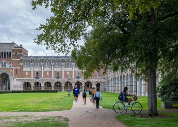 Millions of student loan borrowers still aren’t paying their bills