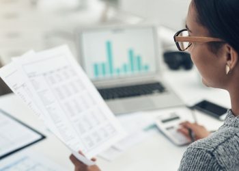 Revamp your finances: Smart financial new year’s resolutions for 2024