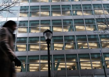 Economy still appears headed for recession, U.S. leading index signals