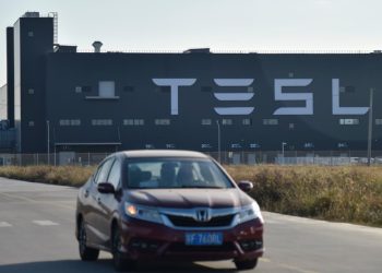 Tesla to raise employee pay as latest auto company to boost wages: Bloomberg