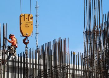 Initial US employment reports overstated by 439,000 jobs in 2023