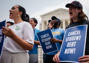 Some student loan borrowers refusing to pay out of protest
