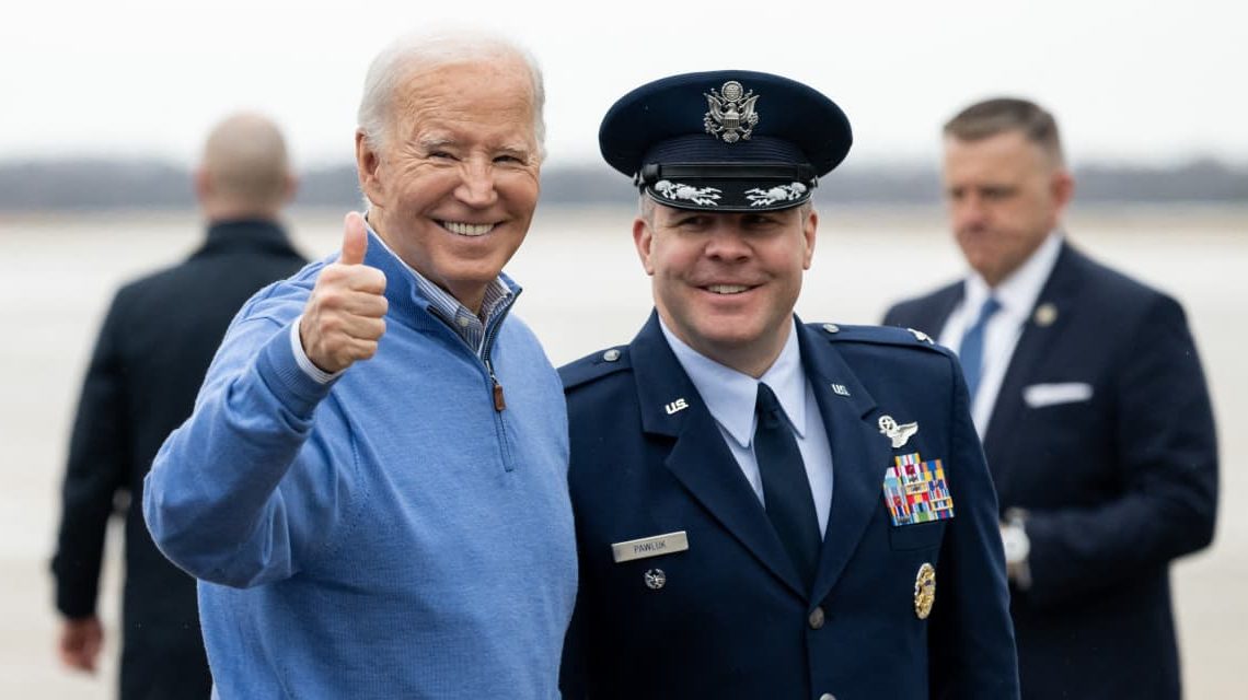 Here’s why Biden may not get a political lift from strong GDP growth