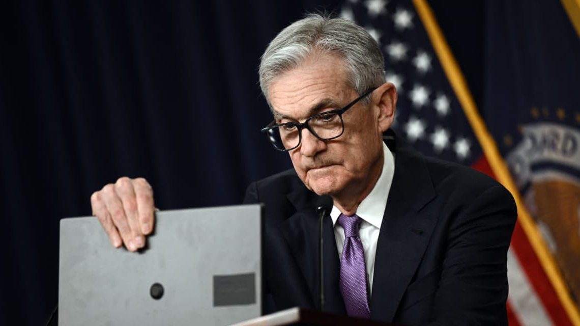 Economic growth underlined by fourth-quarter GDP reinforces Fed’s cautious approach to rate cuts