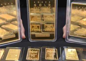 Gold futures score their biggest daily gain since mid-December