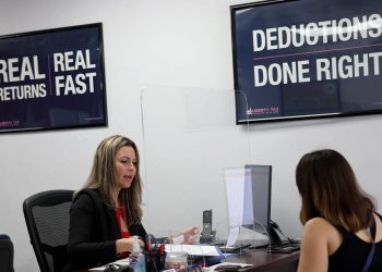 Child tax credit, business breaks gain momentum in Congress