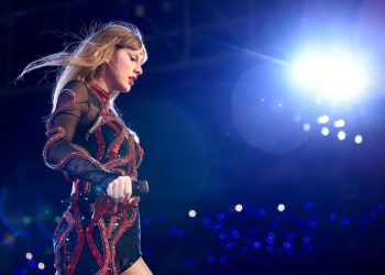 Taylor Swift’s associates dismayed by New York Times piece speculating on her sexuality: ‘Invasive, untrue and inappropriate’