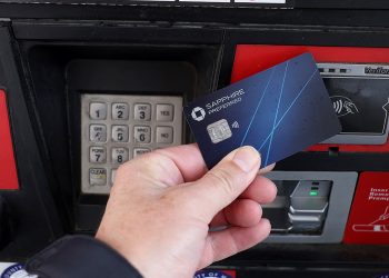 Student loan payments may be to blame for a spike in credit card delinquencies