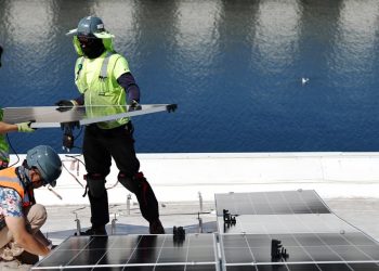 EIA expects solar to lead U.S. power generation growth as coal demand drops