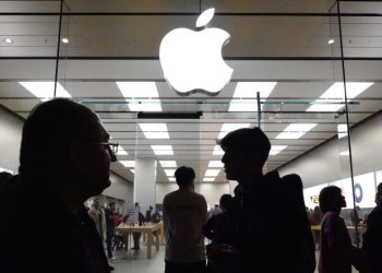 Warren Buffett’s Berkshire Hathaway sells off some Apple stock