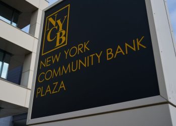 New York Community Bancorp seeks cash infusion