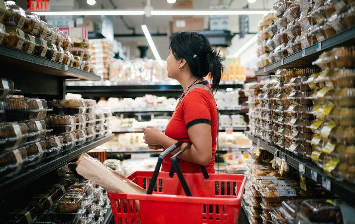 Cost of living hinders younger generations from saving for retirement: Fidelity