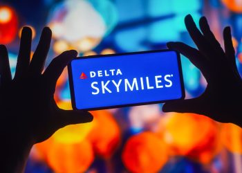 What is Delta Air Lines’ SkyMiles loyalty program? Earn miles on your next flight