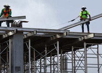 US economy adds 303K jobs in March, much stronger than expected