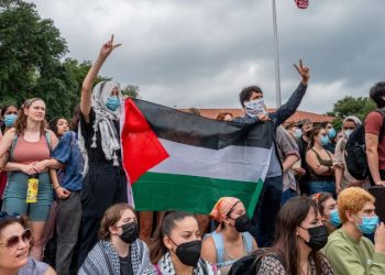 As pro-Palestinian protests sweep campus, student journalists are rushing to the big story and exams
