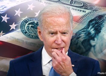 Experts warn over 'wobbly' US economy, Biden's economic 'lie'