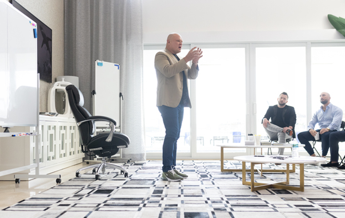 Real estate mogul cautions about avoidable mistake when buying a home, explains how to avoid 'drowning'