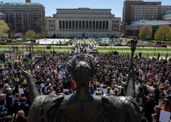 Inside the tense talks between Columbia protesters and administrators before NYPD moved in