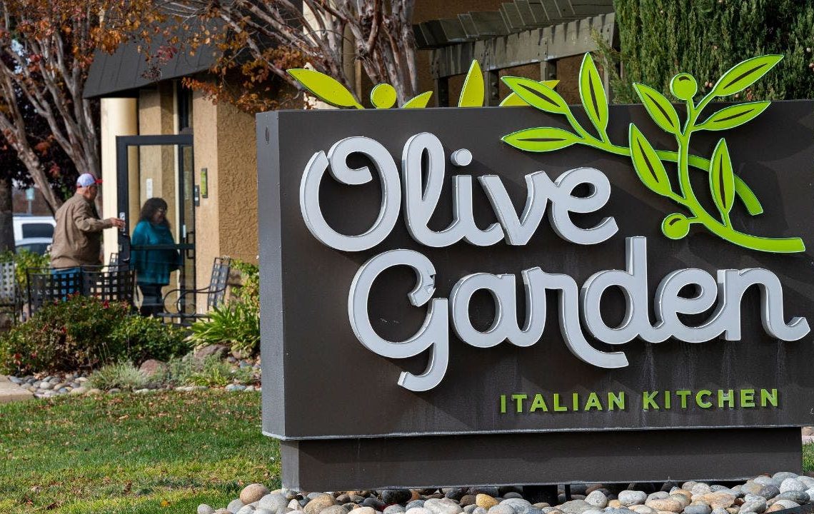 Olive Garden parent CEO says fast food inflation driving customers to sit-down franchises
