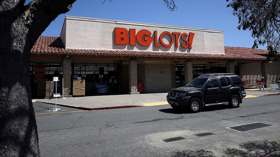 Big Lots storefront