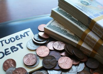 Student loan handouts having little to no impact on borrowers' financial struggles: Report