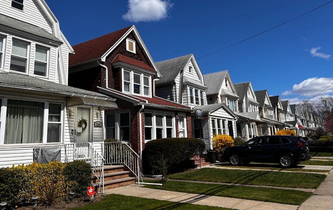Refinancing demand surges on mortgage rates dropping
