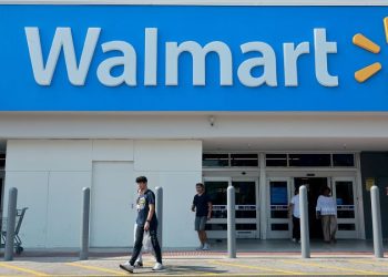 Walmart recalls Refresco apple juice sold in 25 states due to elevated arsenic levels