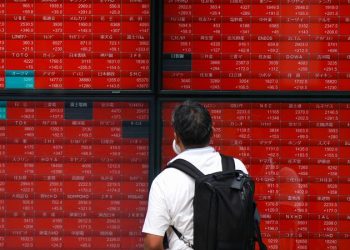 Japan stocks rebound after worst crash since 1987