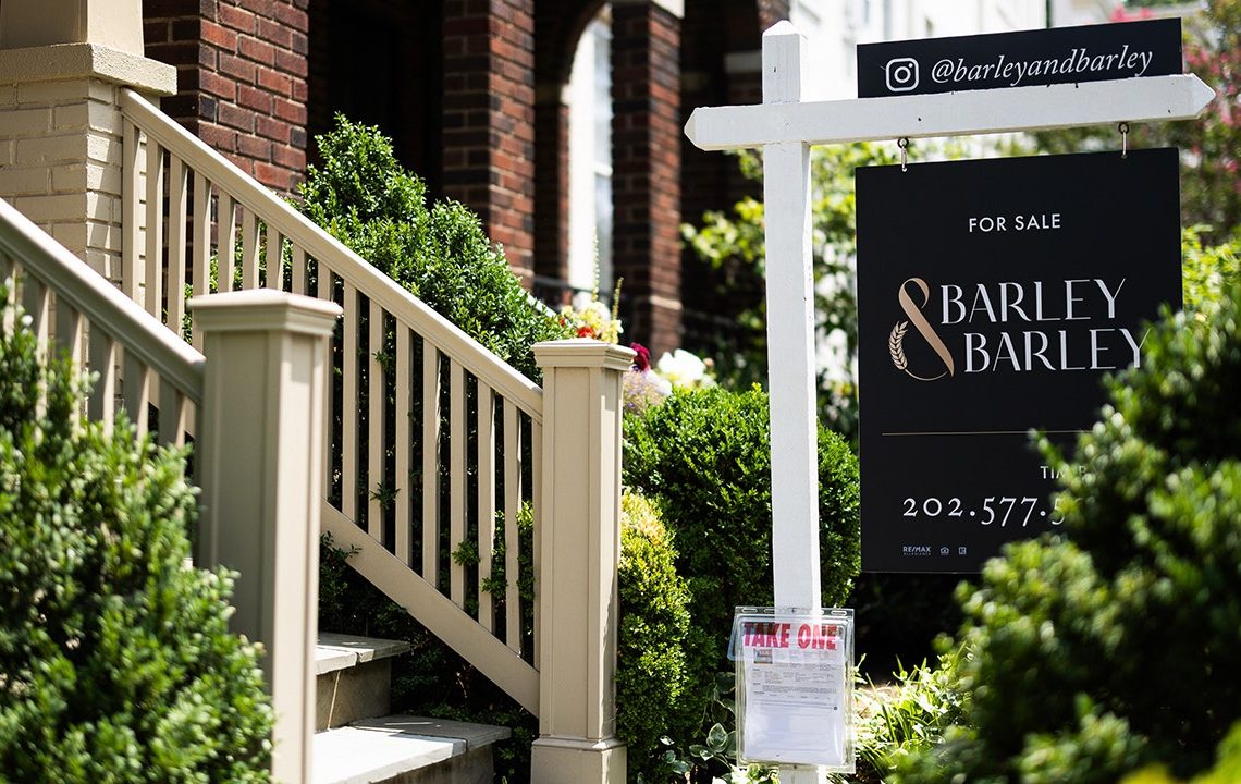 Mortgage rates drop again, but housing market remains stalled