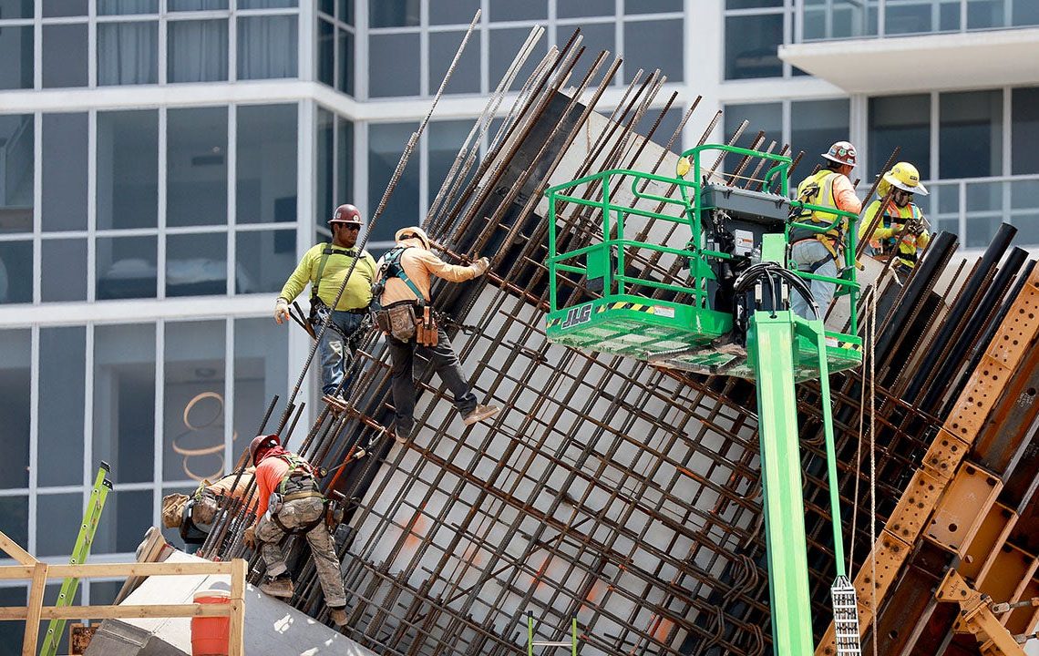 Surge of foreign-born workers remake American jobs market