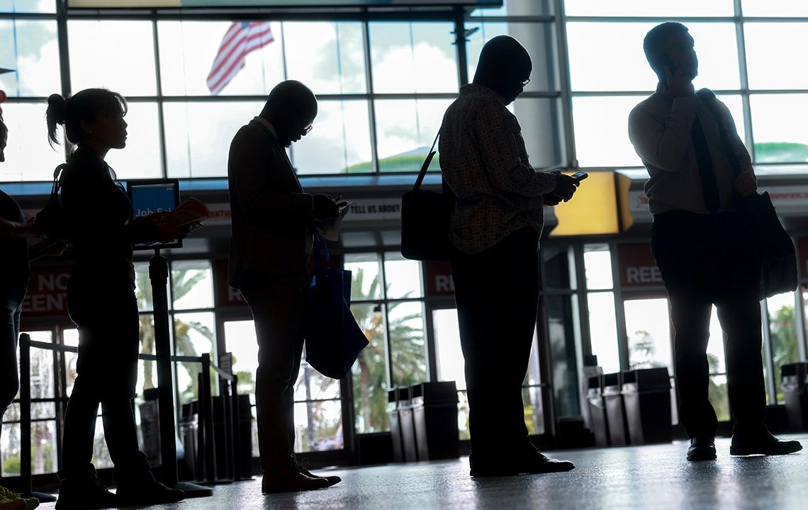 US job market in 'bad shape,' executive recruiter says