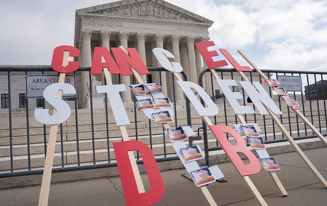 Federal judge hands Biden win as Republicans challenge student loan bailout