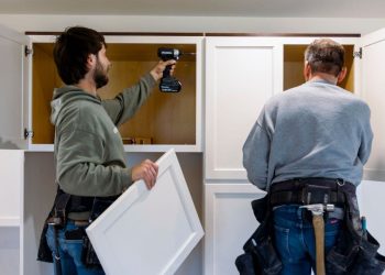 US economy added 227K jobs in November, above expectations