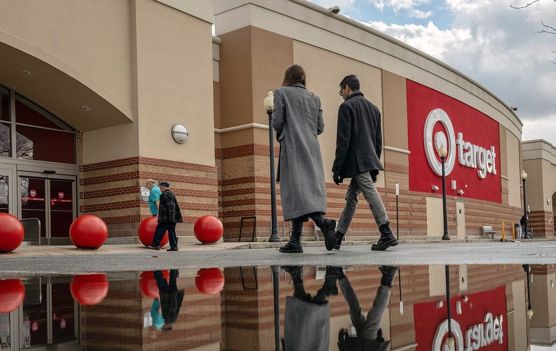 US consumer sentiment plunges on worries over prices from inflation and tariffs