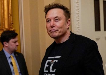 Elon Musk reassures Tesla workers with all-hands meeting, admits it 'feels like Armageddon'