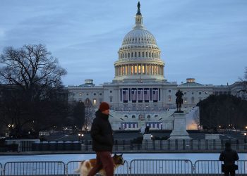 44% of restaurant owners in Washington, DC fear they may have to close in 2025