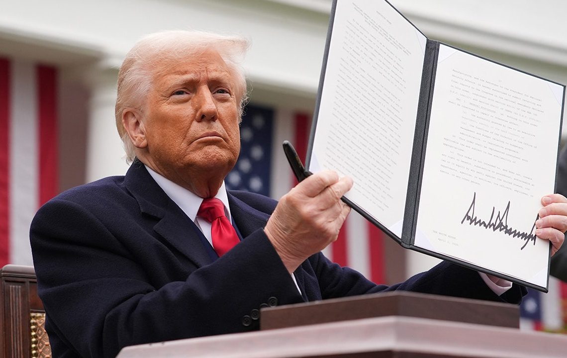 Trump White House celebrates strong U.S. job growth in first quarter: 'smashing expectations'